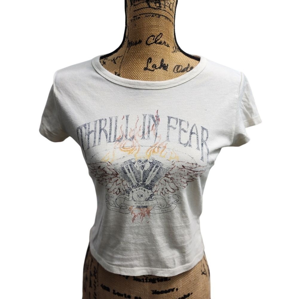 Hollister Thrilling Fear Graphic Crop T-Shirt White‎ Cotton  M